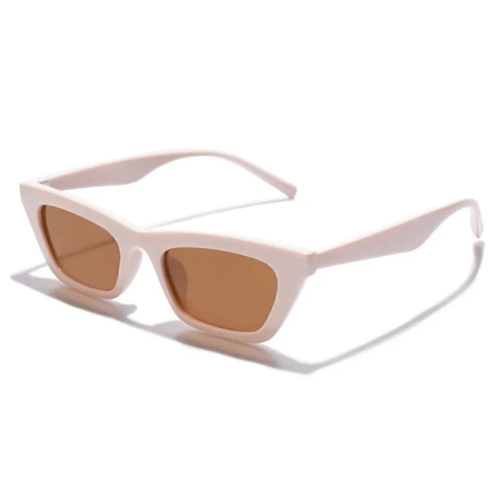 Vintage Small Cat Eye sunglasses